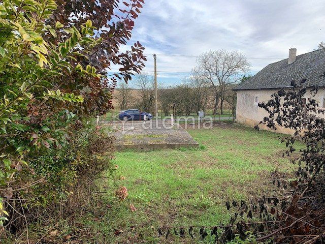 Pekný pozemok so sieťami a základovou doskou - odporúčame!