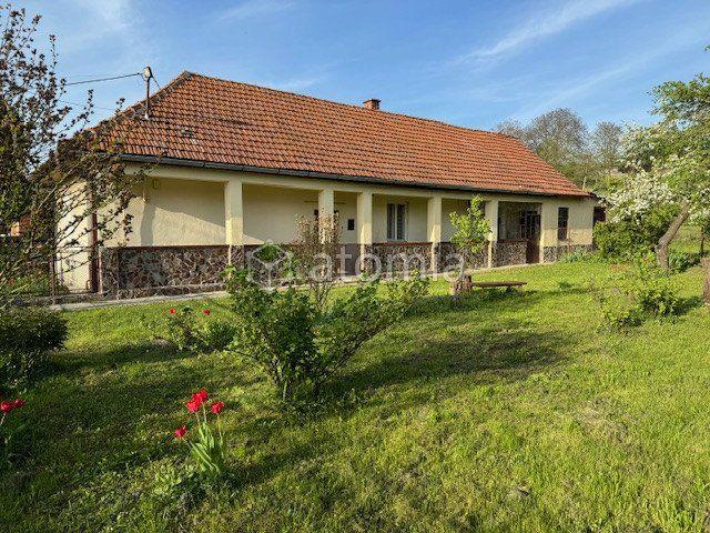 Pekný rodinný gazdovský dom v blízkosti Košíc  - REZERVOVANÉ!