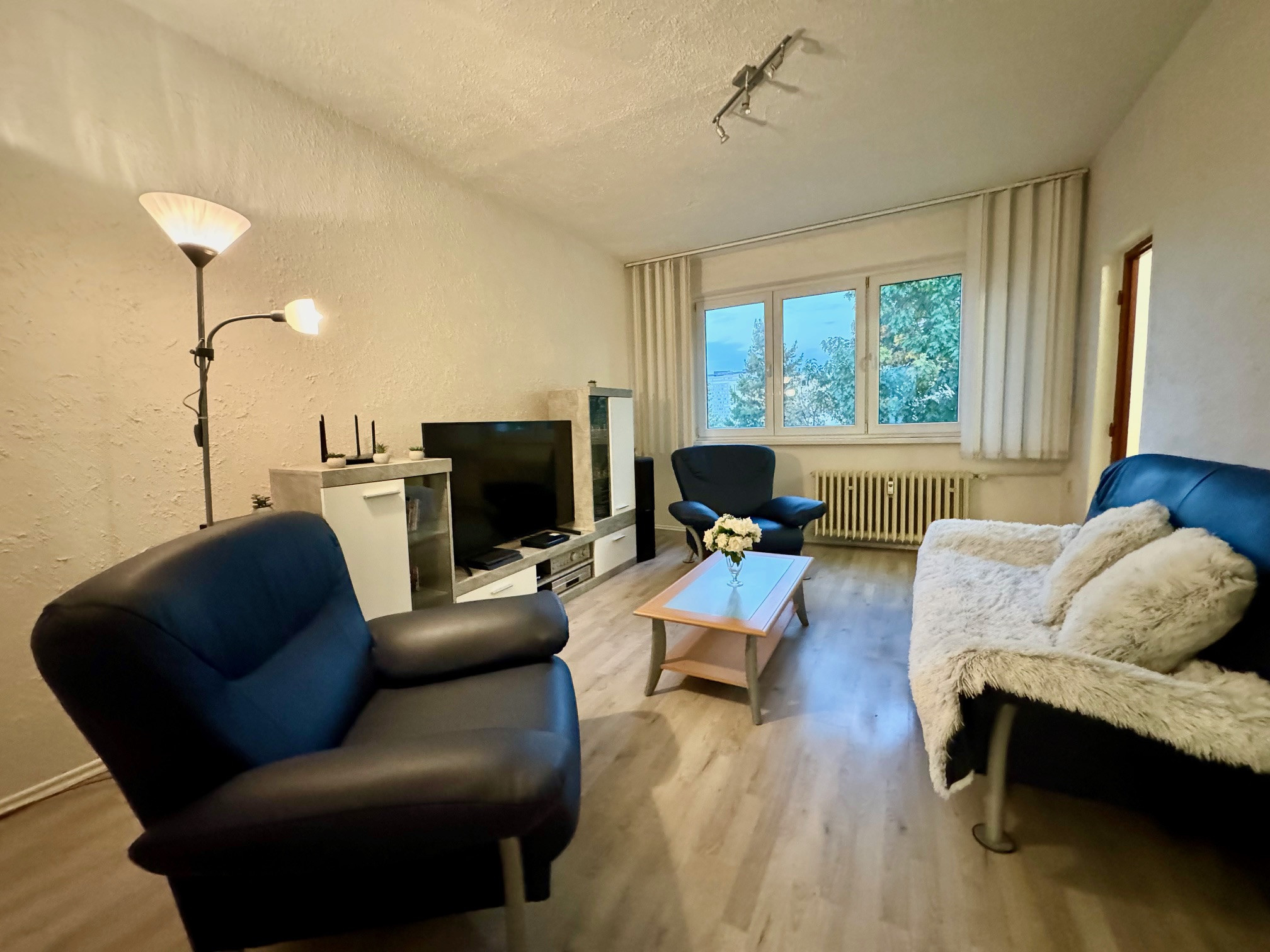 Predaj - 2 izbový byt s loggiou, REZERVOVANÉ