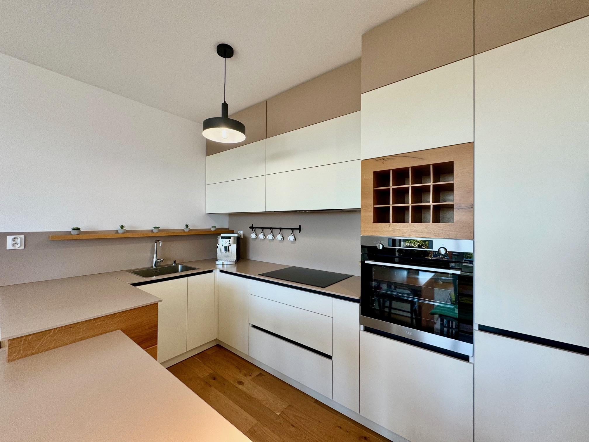 Novostavba predaj  2 izb. byt, terasa, 2 sklady  REZERVOVANÉ