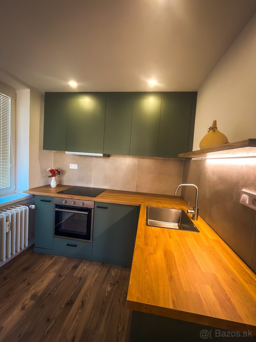 Zrekonštruovaný 3-izbový byt v Medzeve