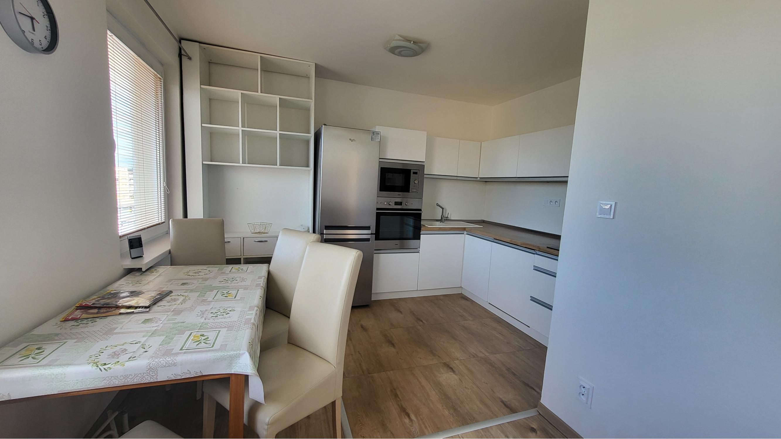 3 izbový byt na prenájom po rek.  MČ - Košice - Západ Terasa