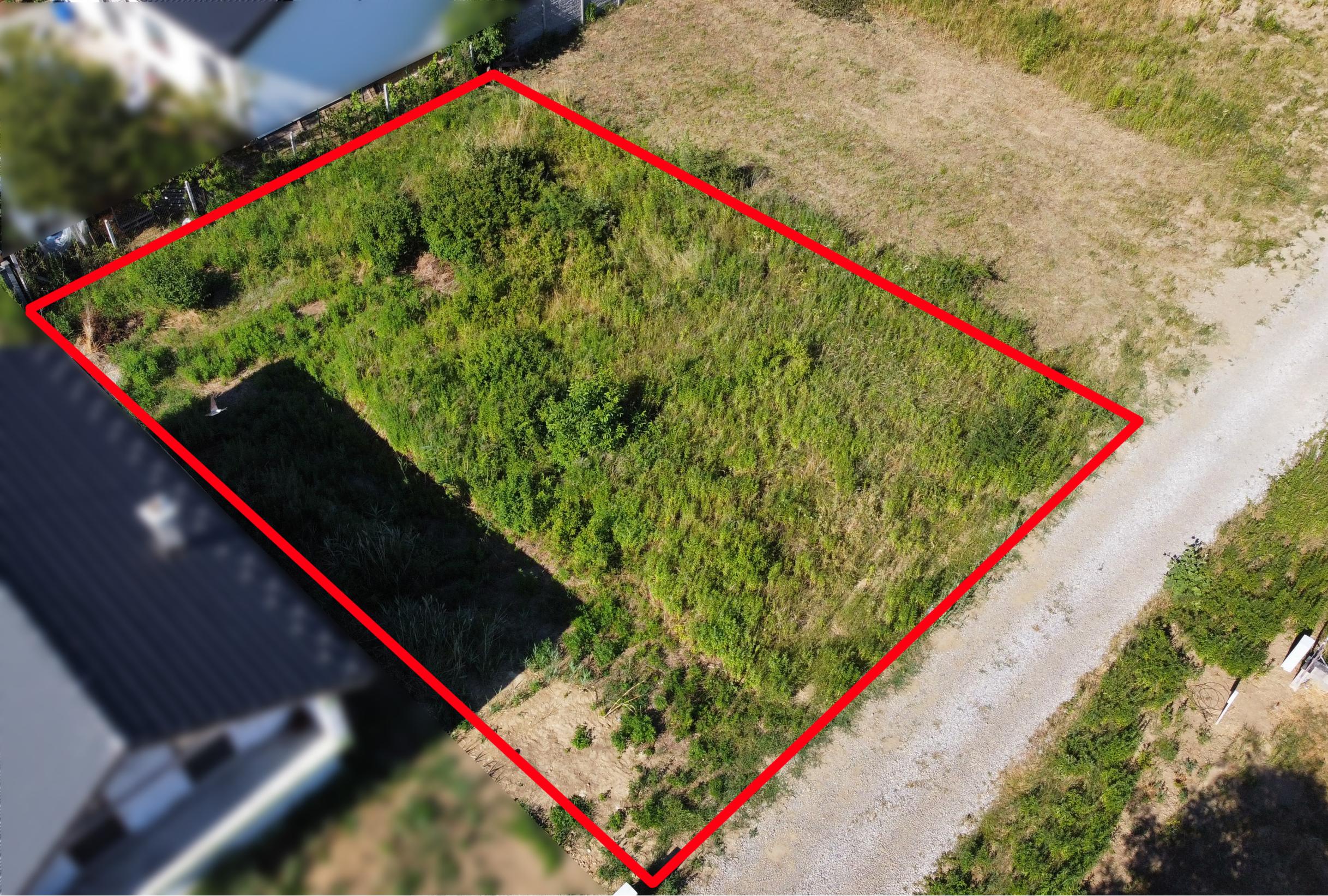 Stavebný pozemok - Čaňa