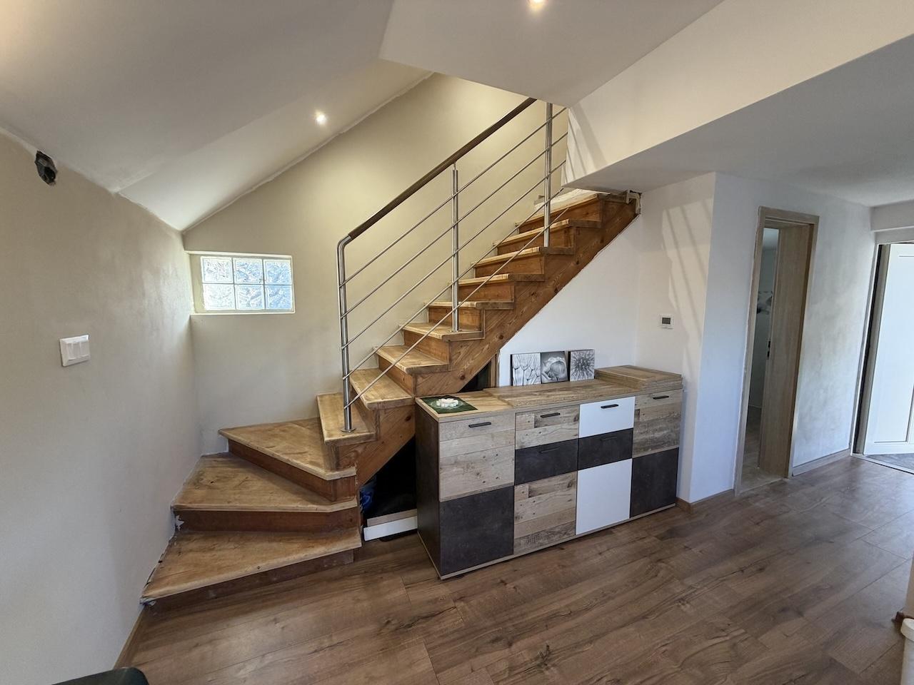 Na predaj pozemok so stavbou v obci Ďurkov