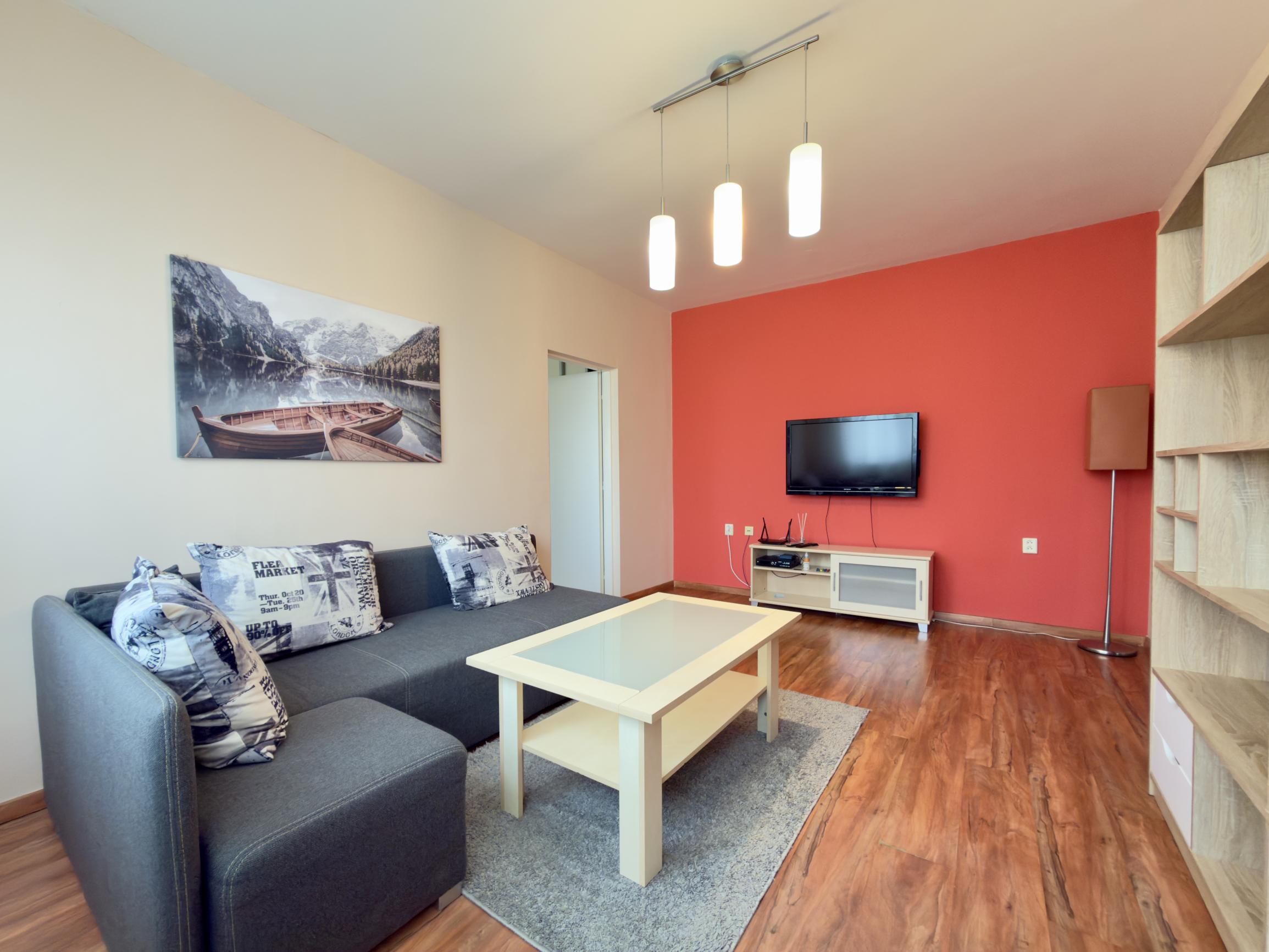 PREDAJ - 2 izbový byt, Popradská ulica, Košice – Západ