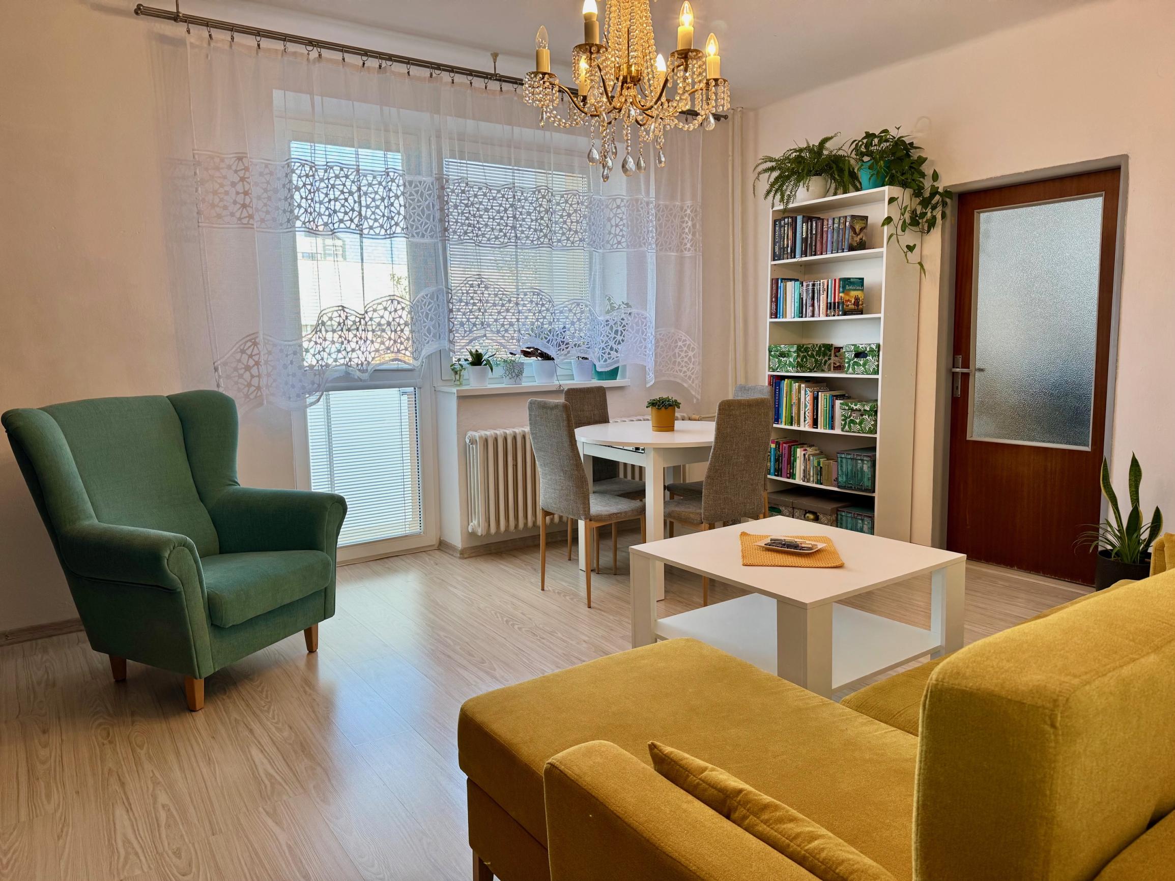 Predaj - pekný a útulný 2 izbový byt,  Čsl. armády, Trebišov
